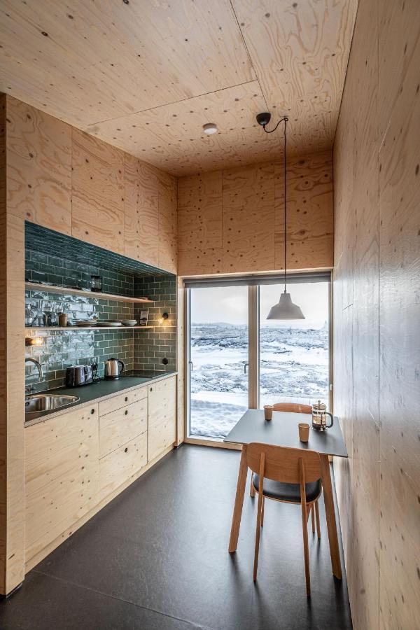 Aska, Modern Cabin Миватн Екстериор снимка